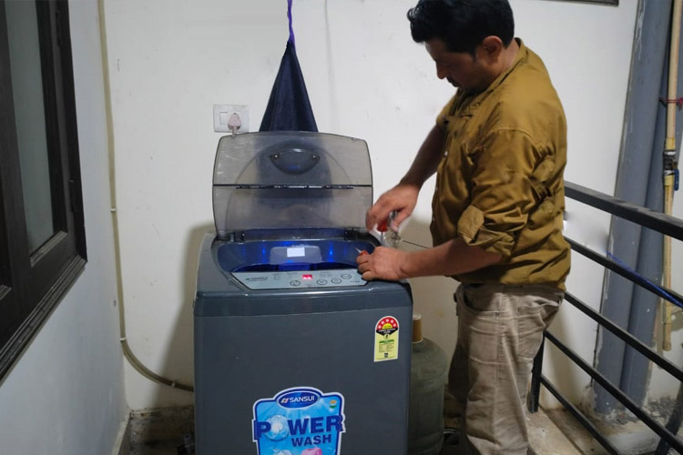 Fully Automatic Top Load Washing Machine in Malviya Nagar South Delhi Fully Automatic Top Load Washing Machine in Malviya Nagar South Delhi