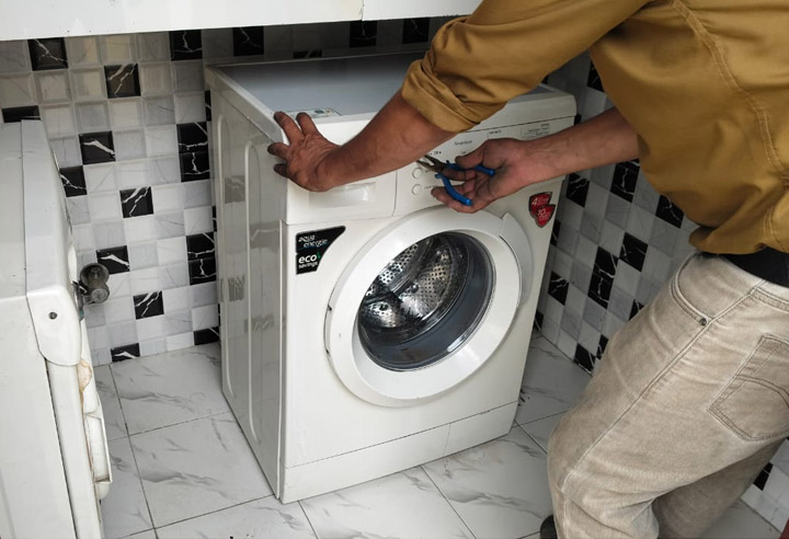 Semi Automatic Washing Machine in Malviya Nagar South Delhi Semi Automatic Washing Machine in Malviya Nagar South Delhi